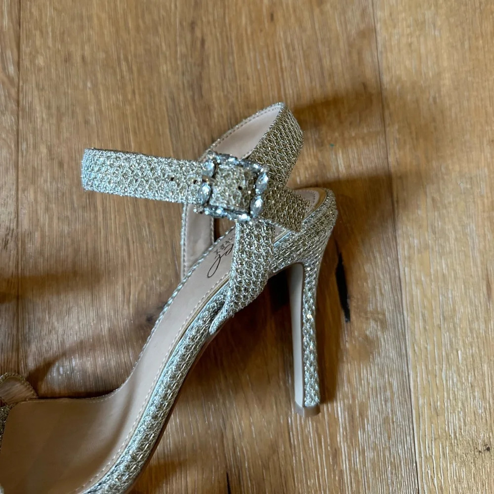 Jewel Badgley Mischka Glitter Alina sandal special occasion wedding shoe - Picture 8 of 11